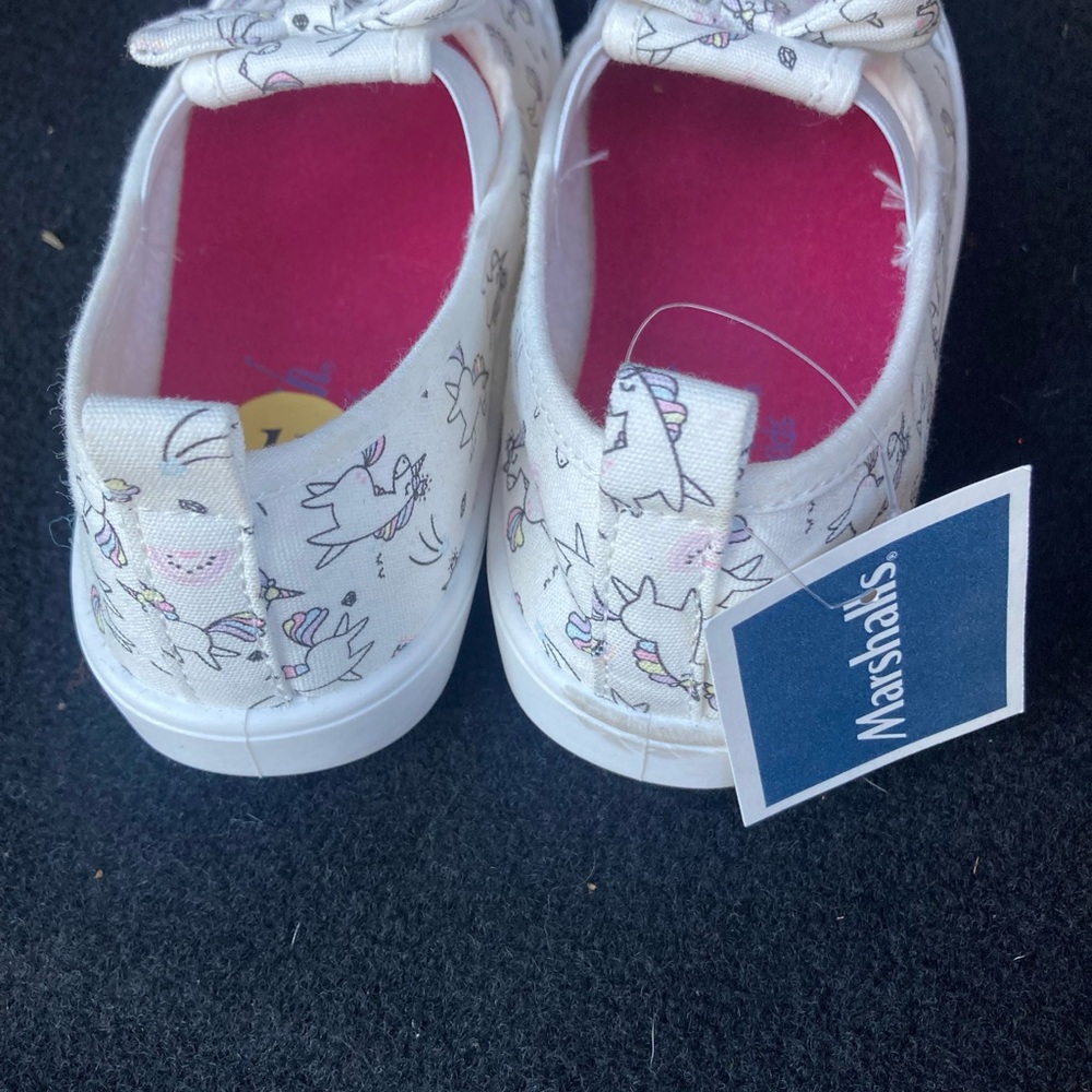 Girl Unicorn Print Kids Sneakers - White and Pink - Picture 2 of 4